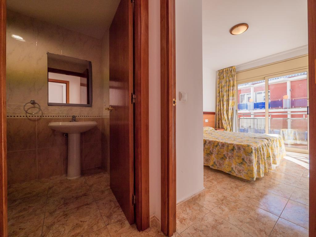 Apartaments Ar Easy Santa Anna II Lloret de Mar Exterior photo